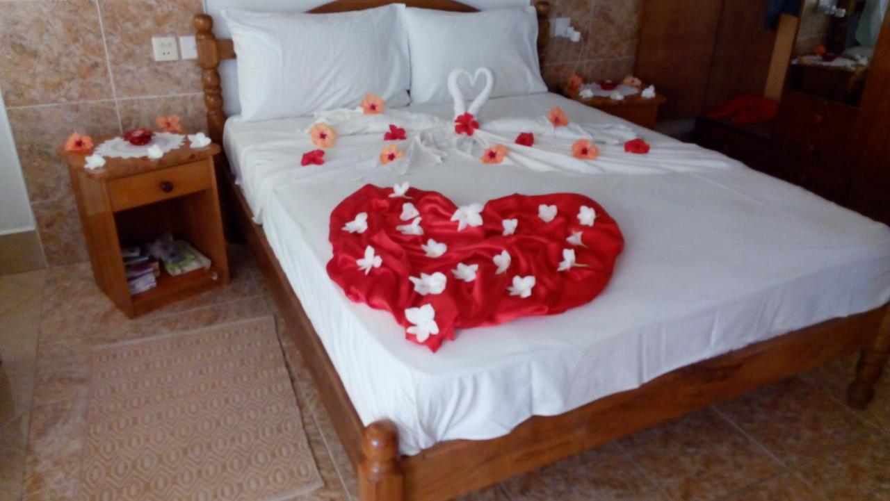 Rising Sun Guesthouse La Digue Εξωτερικό φωτογραφία